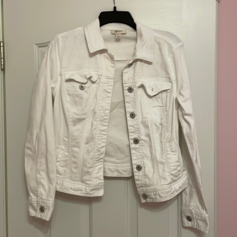 white jean jacket!